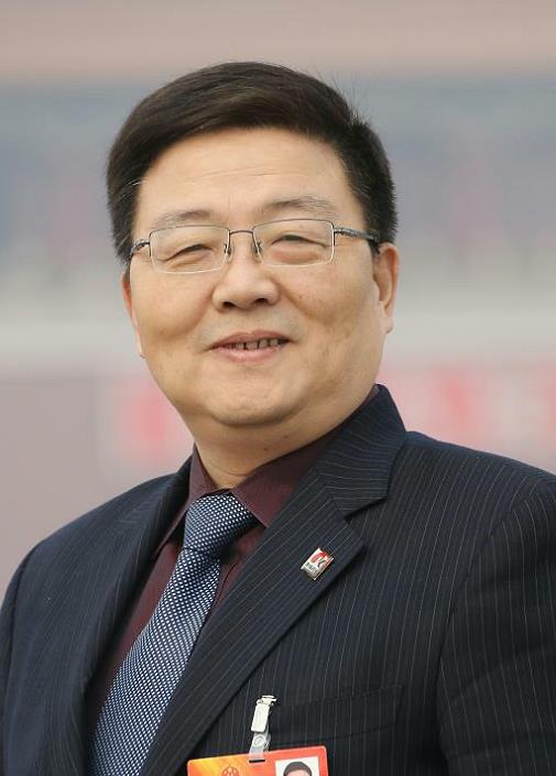 全国人大代表肖伟：建议加快中药防治重大病毒感染性疾病创新药物研发